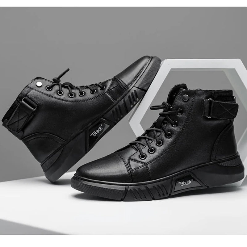 ThermalTrek ™ - Warm black leather boots